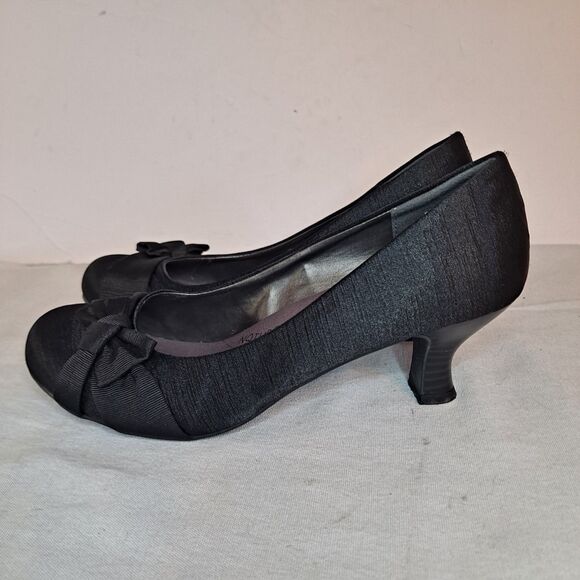 Pop Palace Satin Kitten Heels Side Bow Womens Sz 8.5M Black Comfort Cushion - Picture 2 of 12